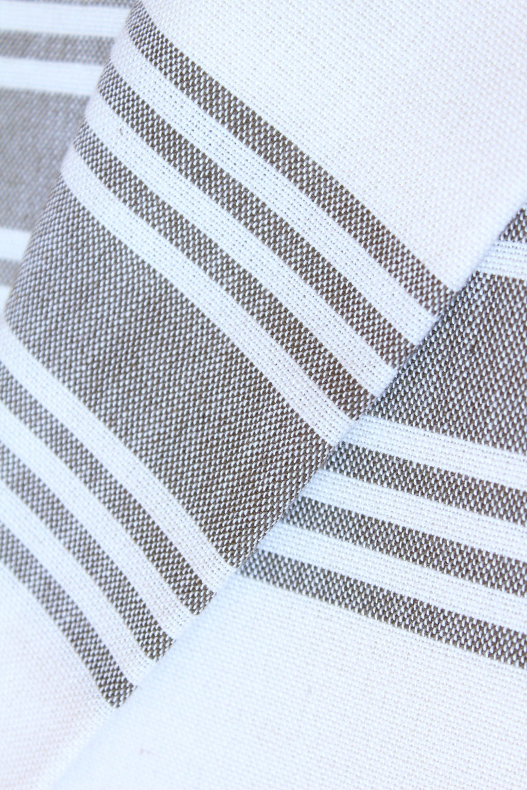 Figueres Turkish Towel — White & Olive