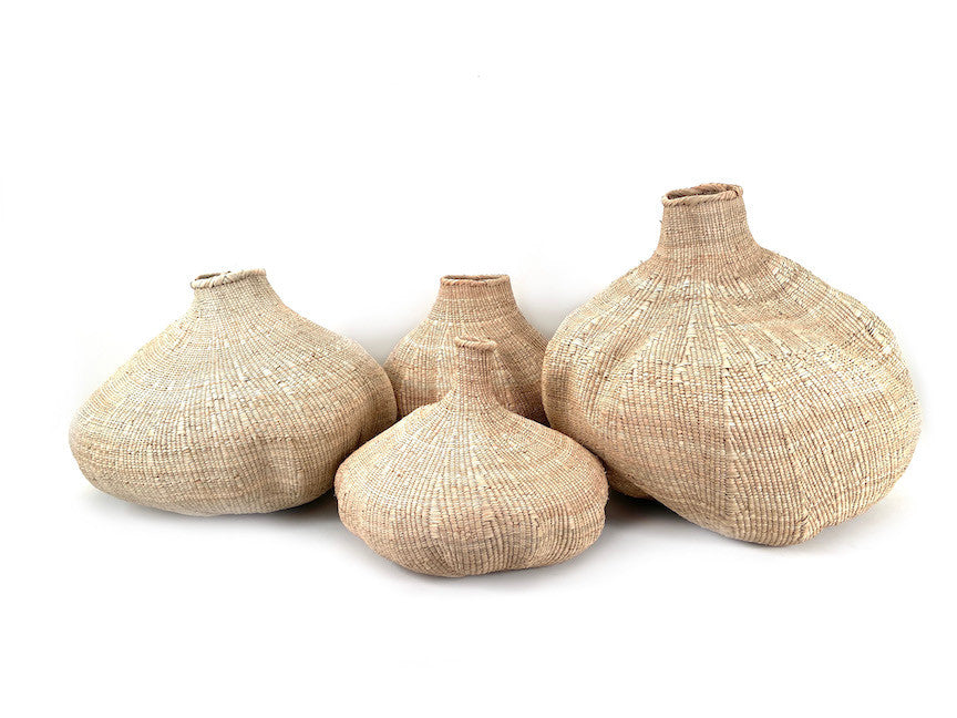 Garlic Tonga Sculptural Basket - Large