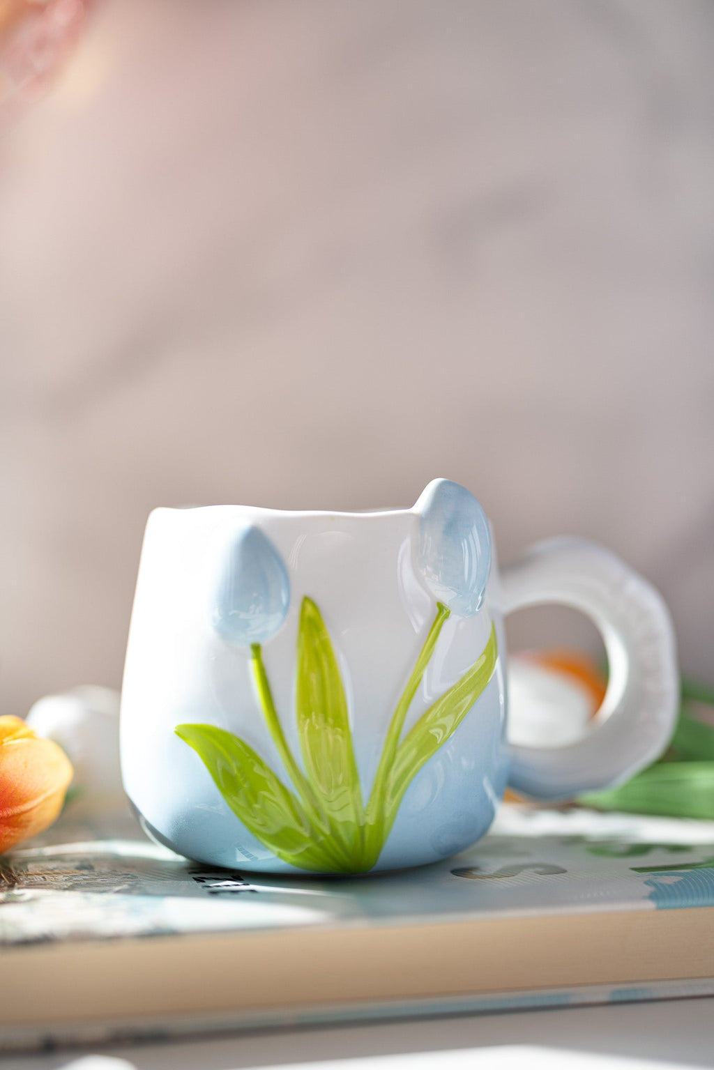 Hand-Painted 3D Tulip Ceramic Mug — 400 ml