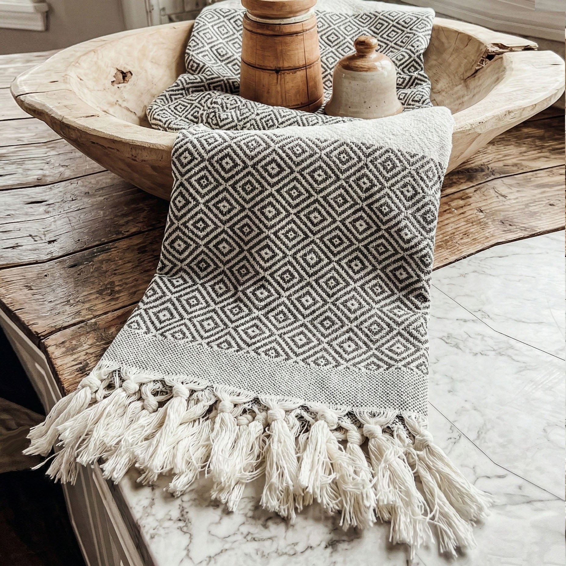 Haley Diamond Towel 200GSM