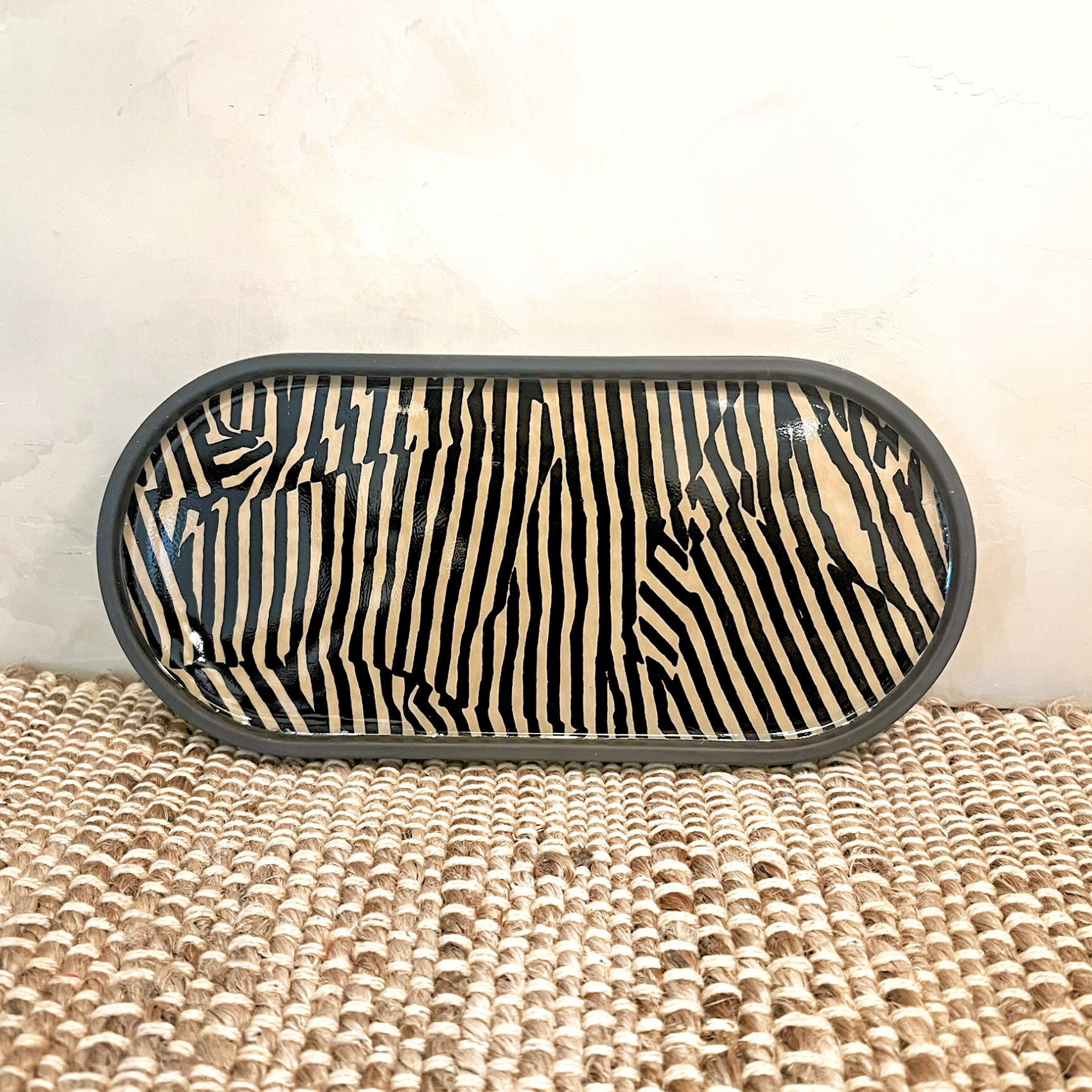 Avant Graphic Lacquered Oval Tray