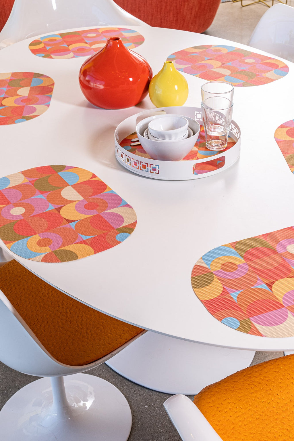Blink double-sided Oval Woven Placemat 12" x 17" diameter