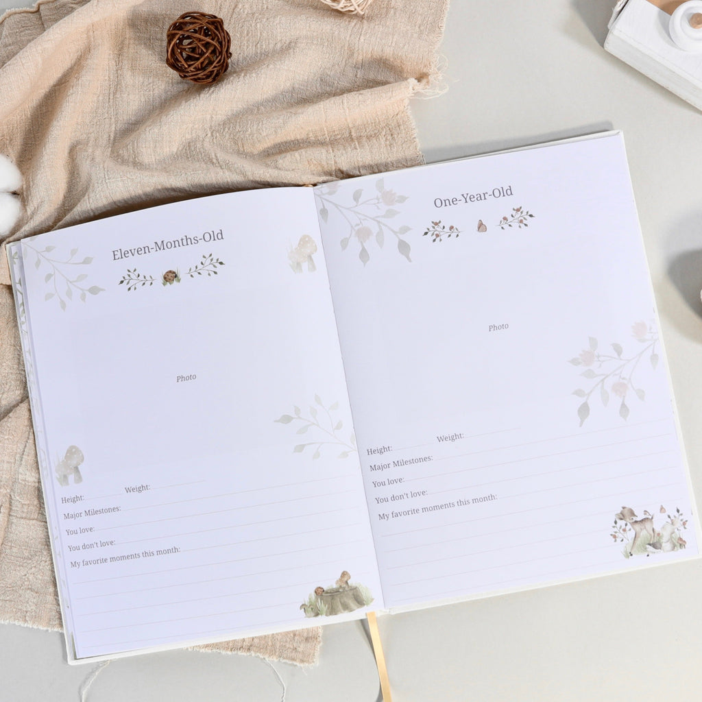 The Story of You: Fearfully and Wonderfully Made (Forest Friends) - Linen Baby Keepsake Book with Storage Box