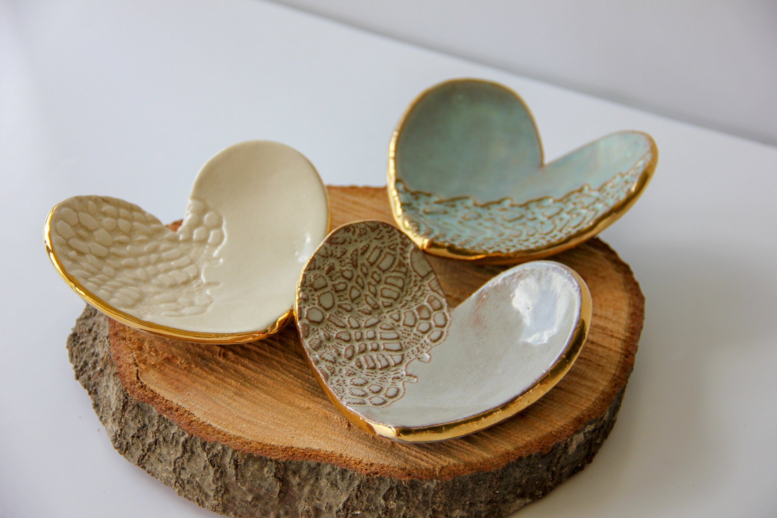 Gold-Edged Heart Ring Dish