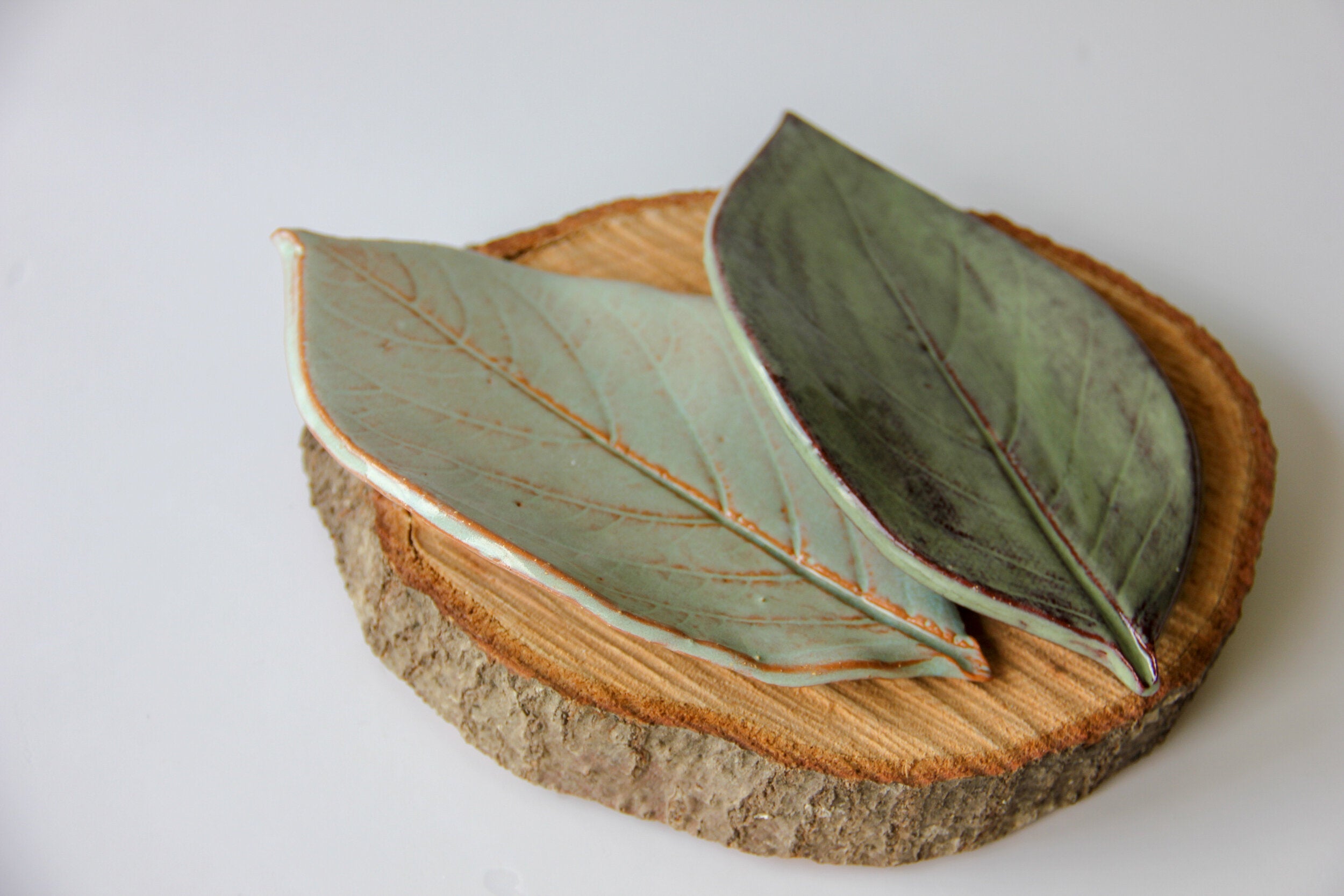 Large Leaf Stoneware Dish