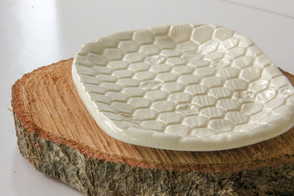Beehive Stoneware Soap Dish