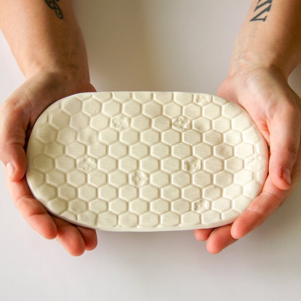 Beehive Stoneware Soap Dish