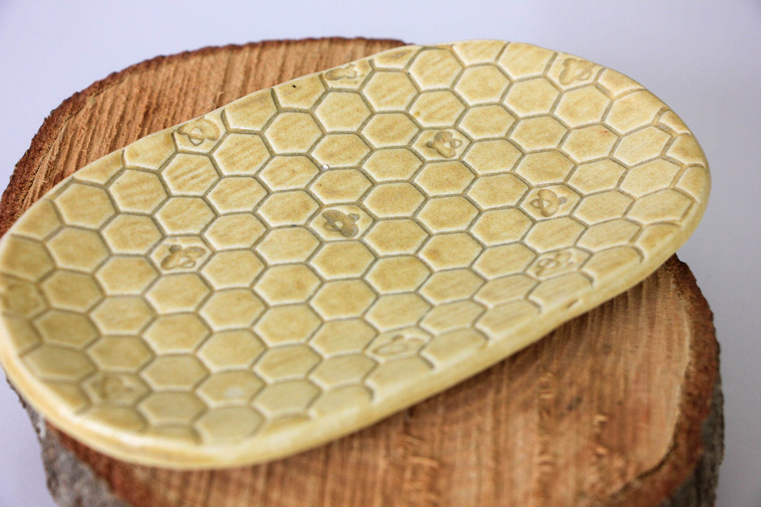Beehive Stoneware Soap Dish