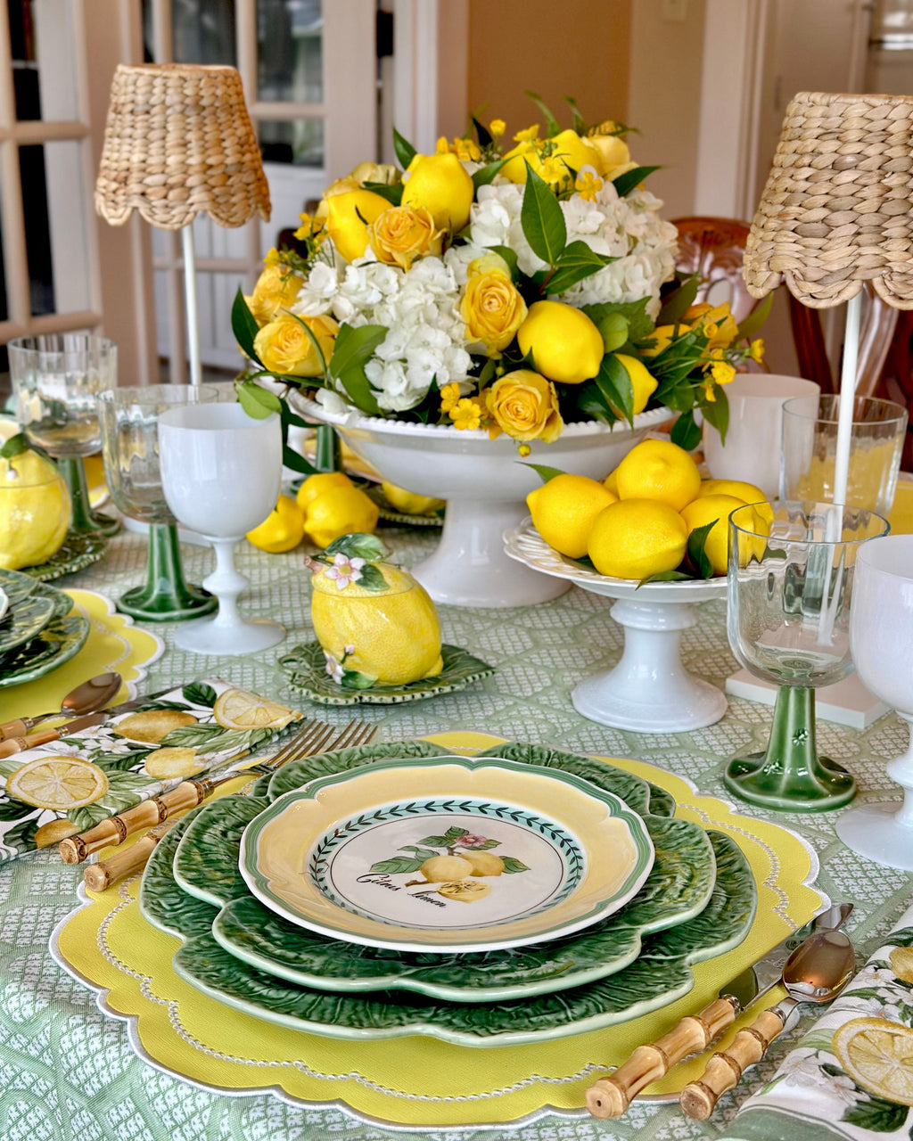 HALO YELLOW ROUND FAUX LEATHER PLACEMAT (Set Of 4)