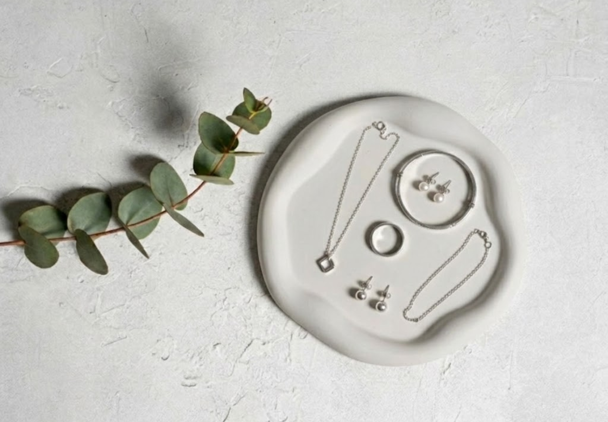 Organic Wavy Decorative Tray