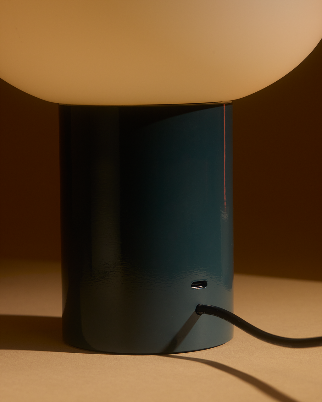 Ivy Table Lamp