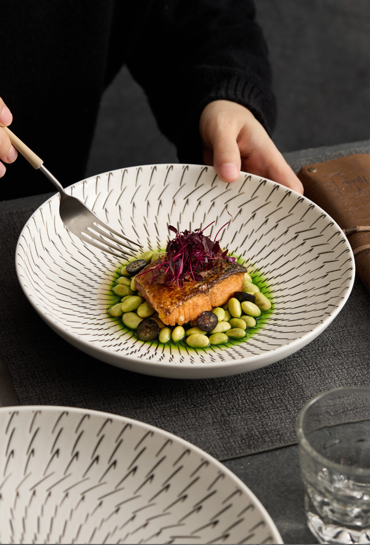 Luxury Japanese-Style Ceramic Dinner Plate – Modern Black Line Pattern