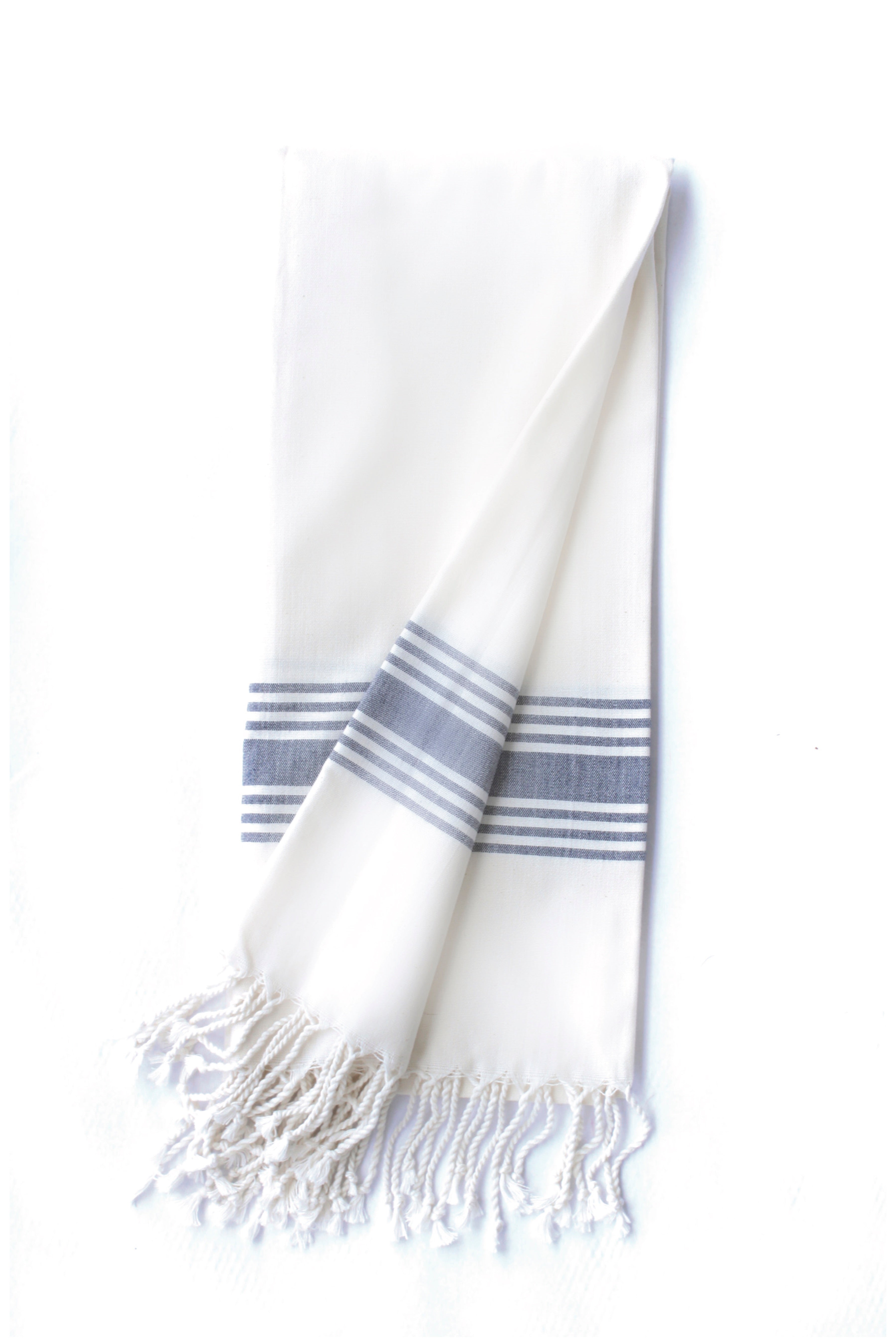 Le Boulou Turkish Towel — White & Navy