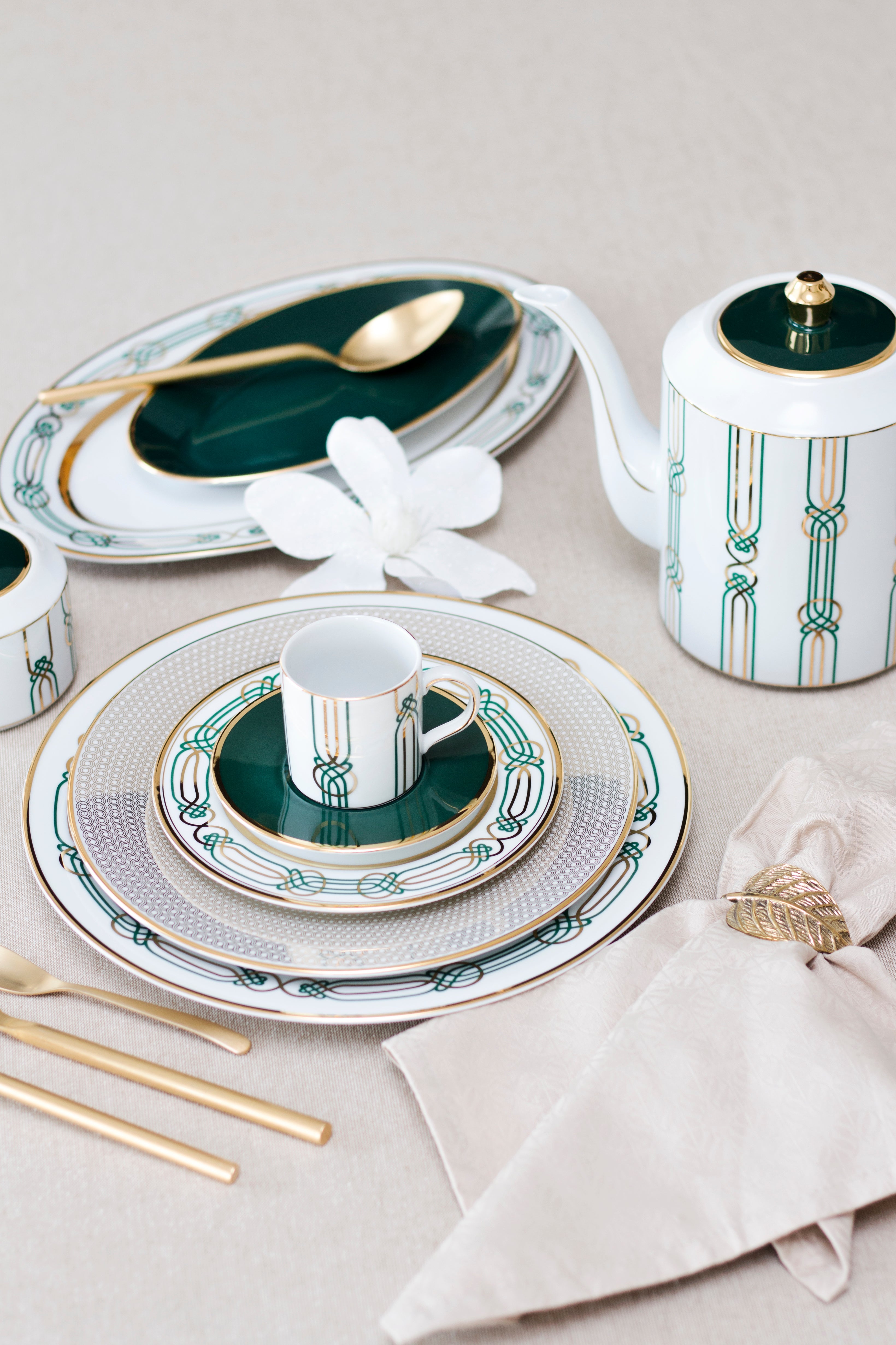 Liberty 11-piece Tea Set - Service for 4