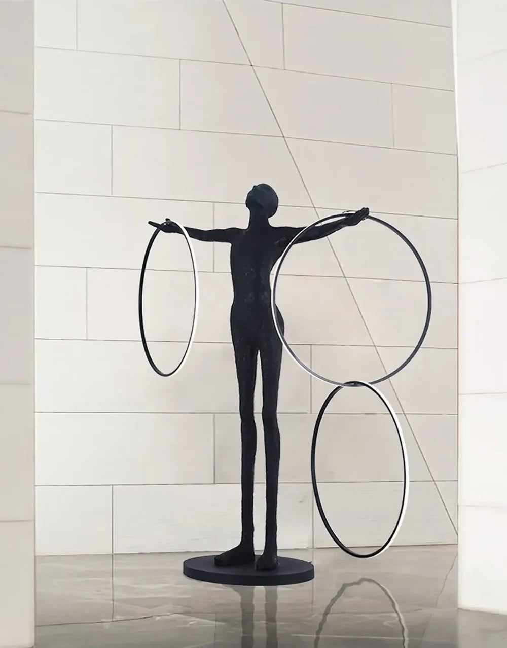 Liva Sculpture Ring Figure Floor Lamp
