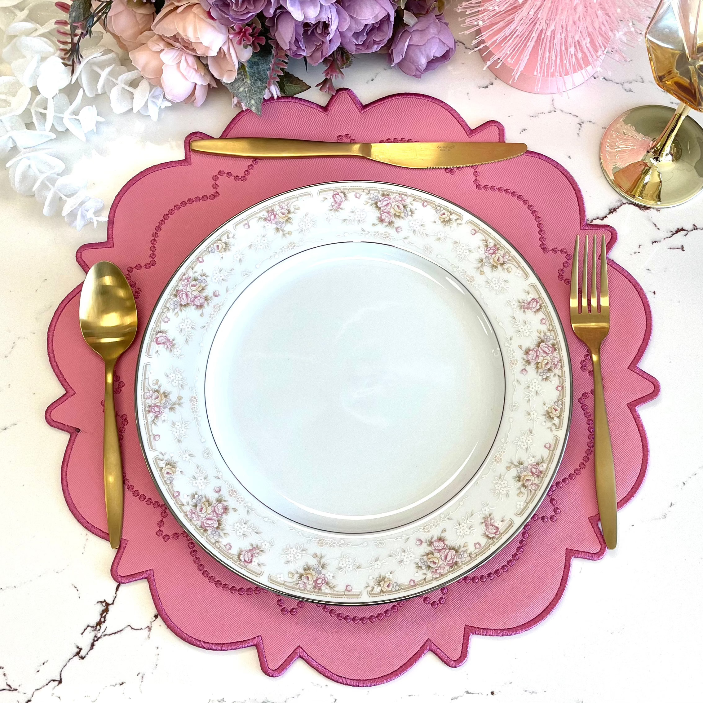 SOLSTICE PINK SCALLOPED FAUX LEATHER PLACEMAT (Set Of 4)