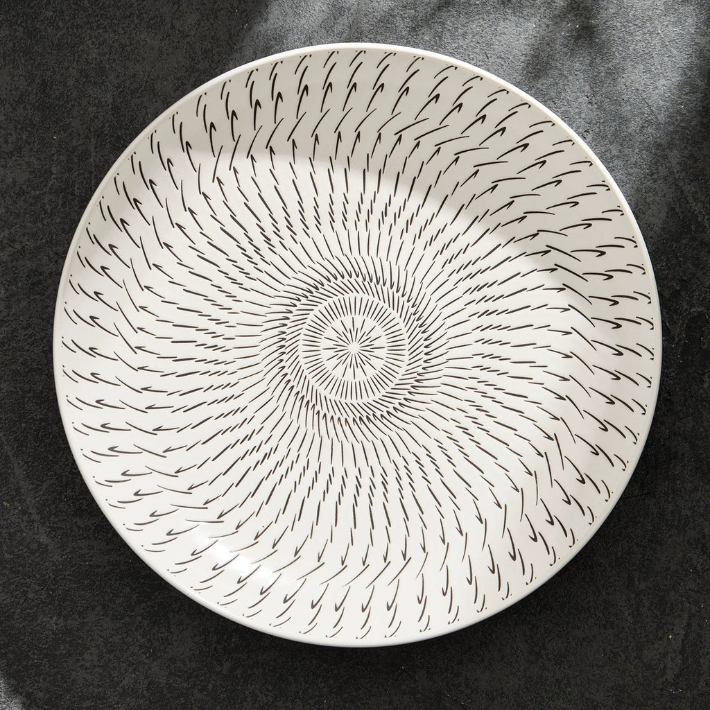 Luxury Japanese-Style Ceramic Dinner Plate – Modern Black Line Pattern