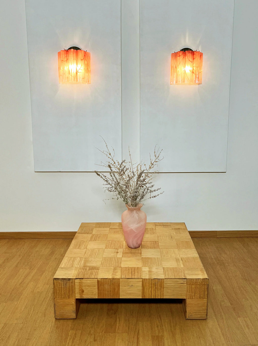 Star-Shaped Red Cloud-Patterned Glass Wall Lamp