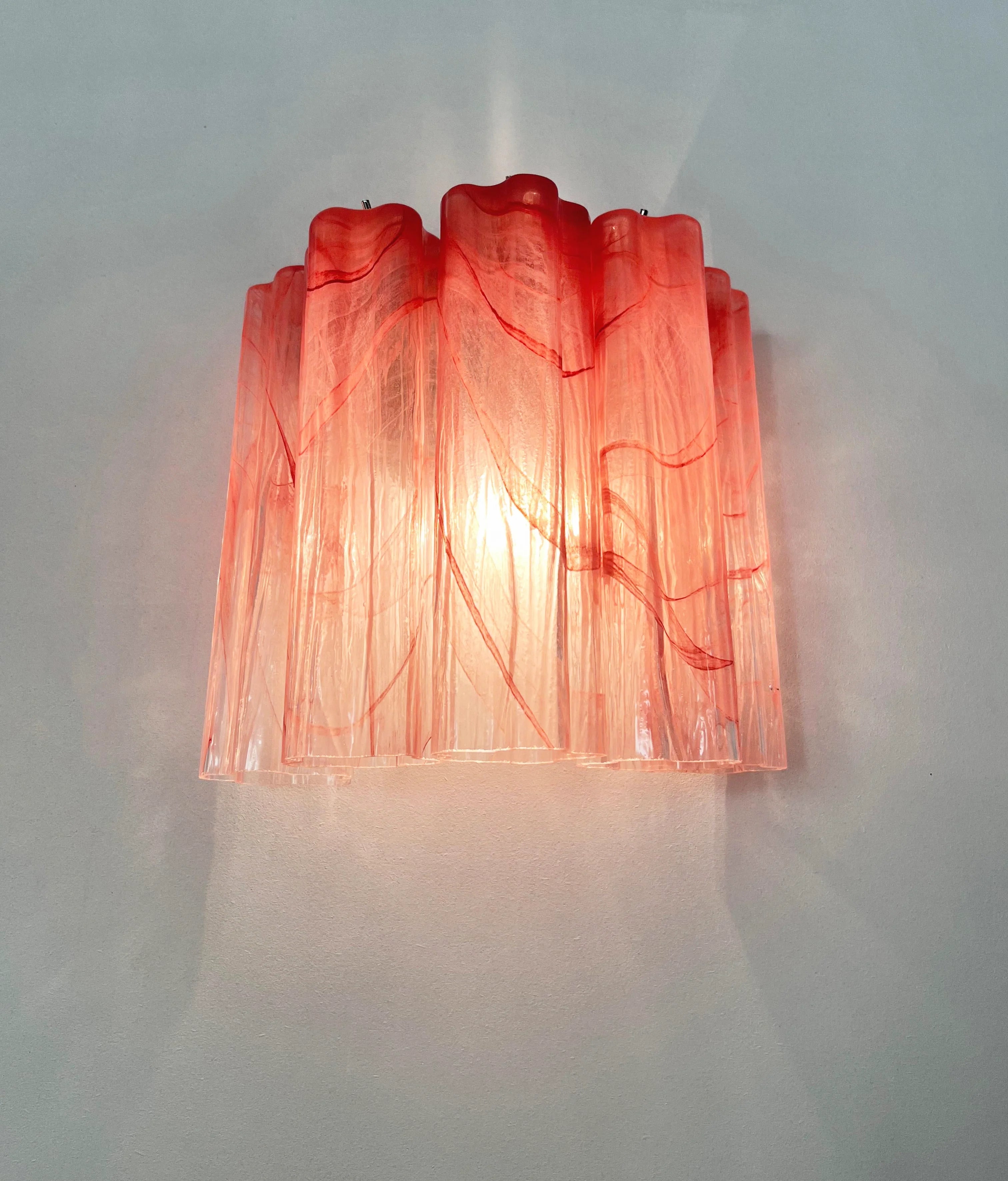 Star-Shaped Red Cloud-Patterned Glass Wall Lamp