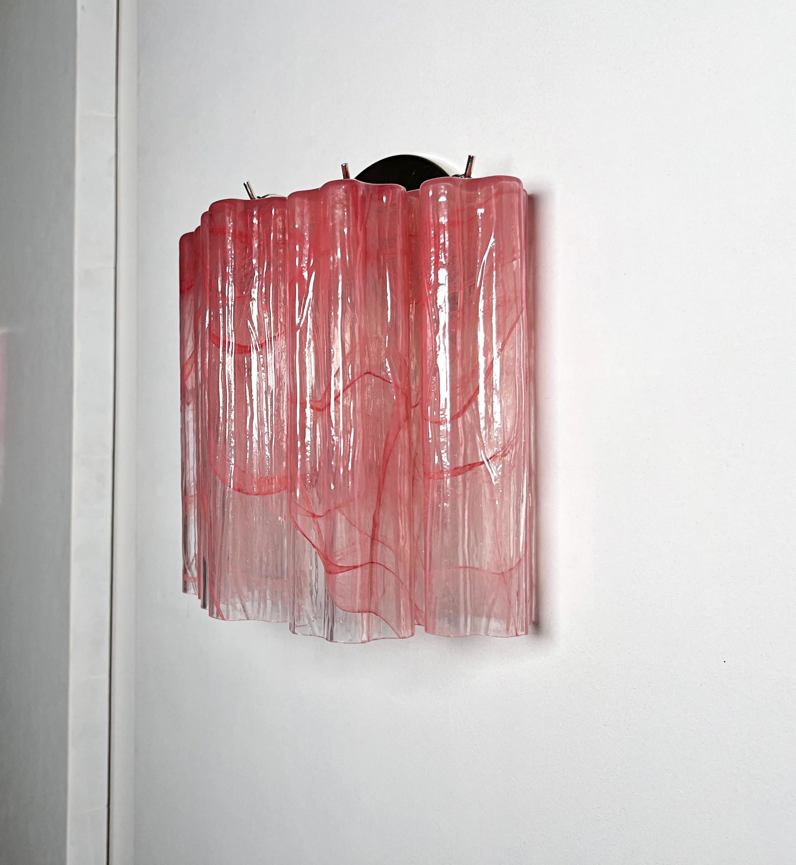 Star-Shaped Red Cloud-Patterned Glass Wall Lamp