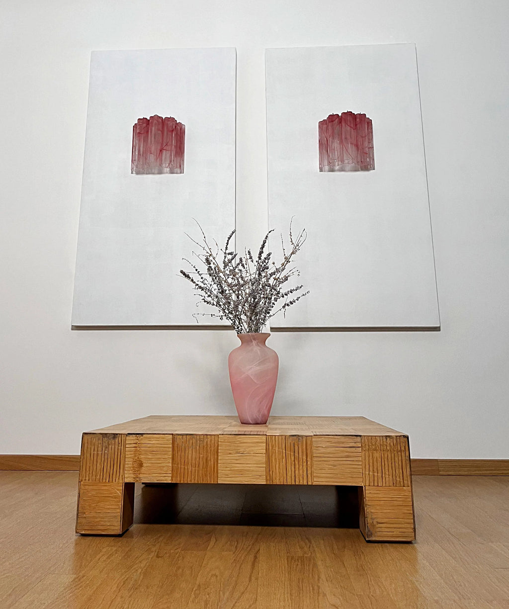 Star-Shaped Red Cloud-Patterned Glass Wall Lamp