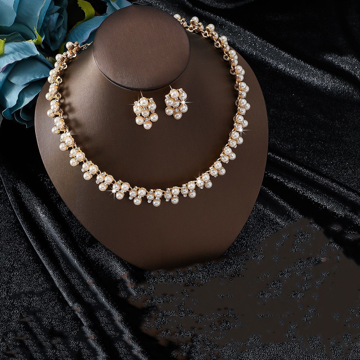 Sparkling Bridal Jewelry Set