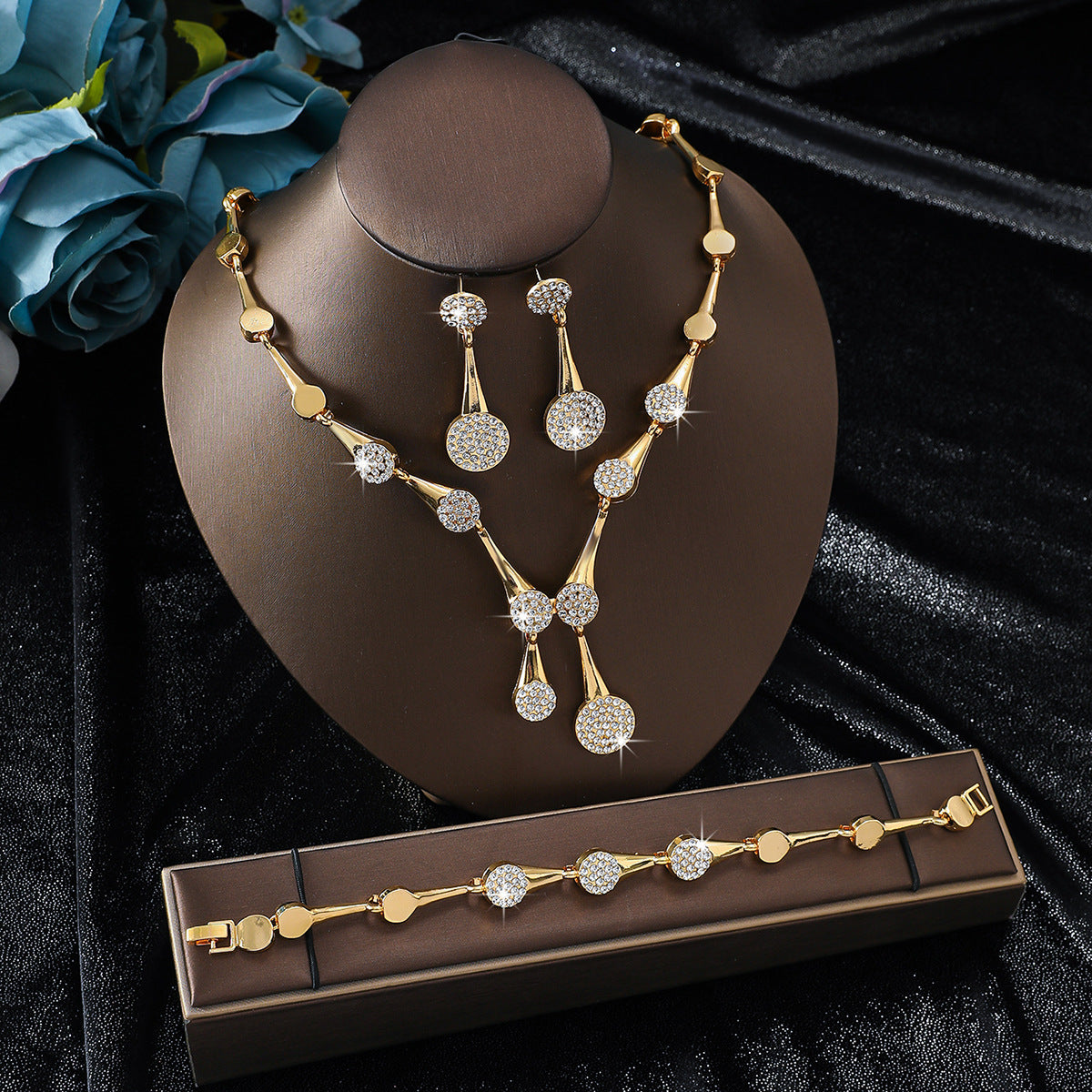 Sparkling Bridal Jewelry Set