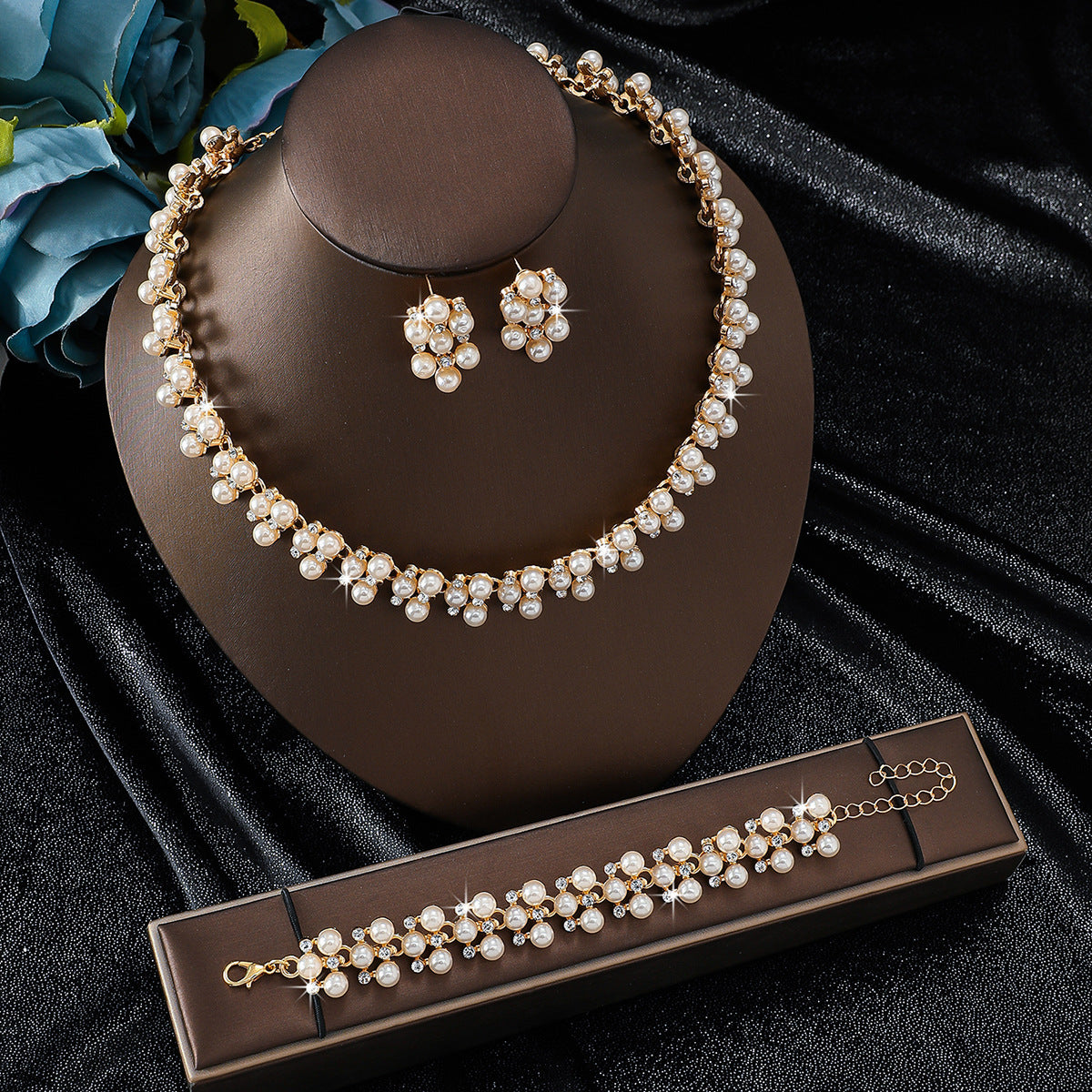 Sparkling Bridal Jewelry Set