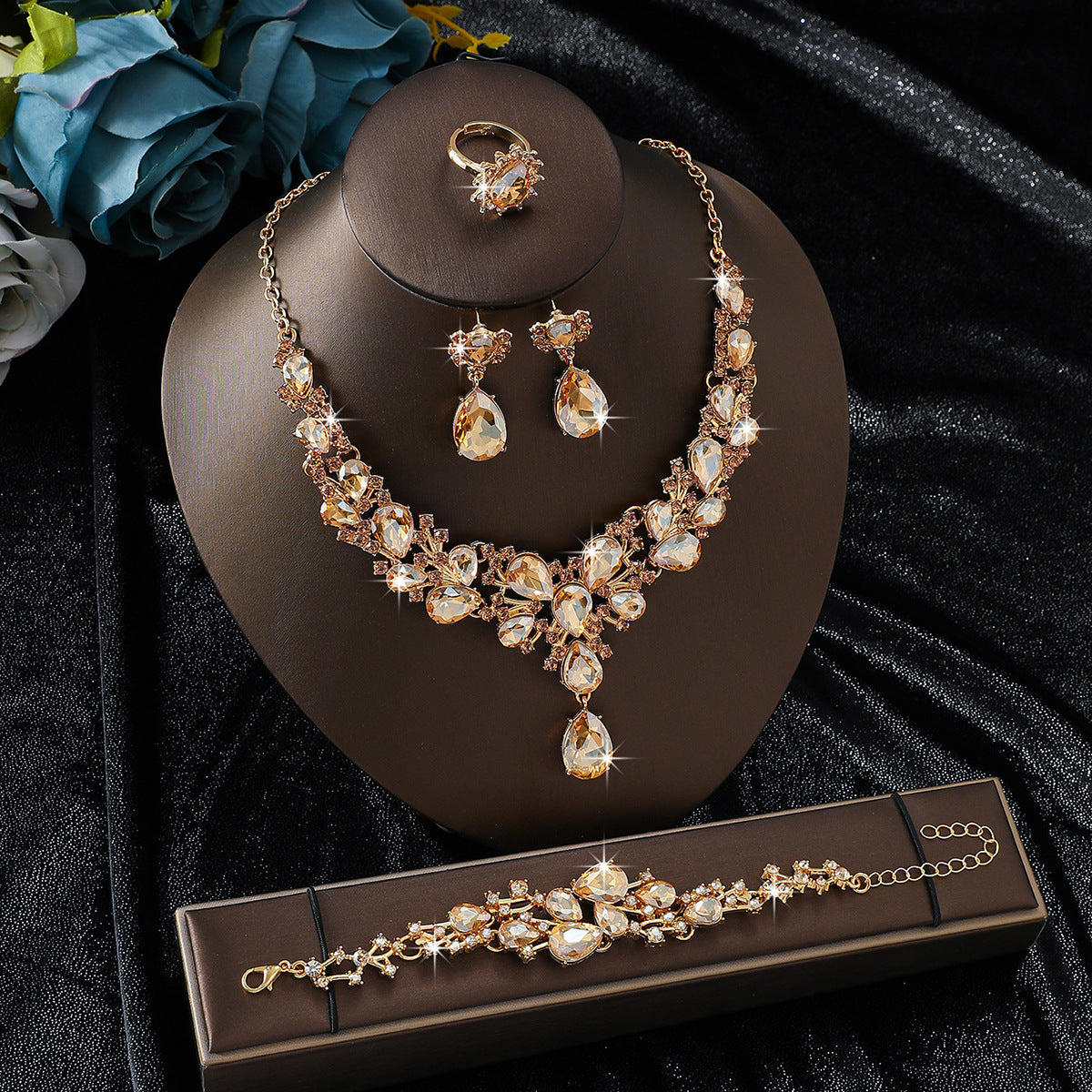 Sparkling Bridal Jewelry Set