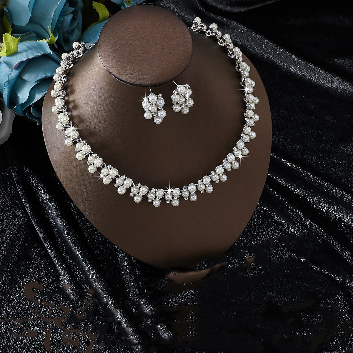 Sparkling Bridal Jewelry Set