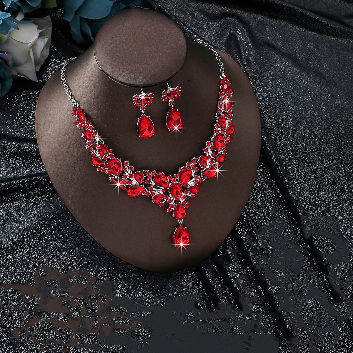 Sparkling Bridal Jewelry Set