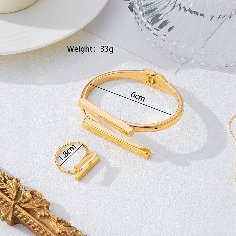 Minimalist Irregular Wave Pattern Personality Metal Glossy Bracelet