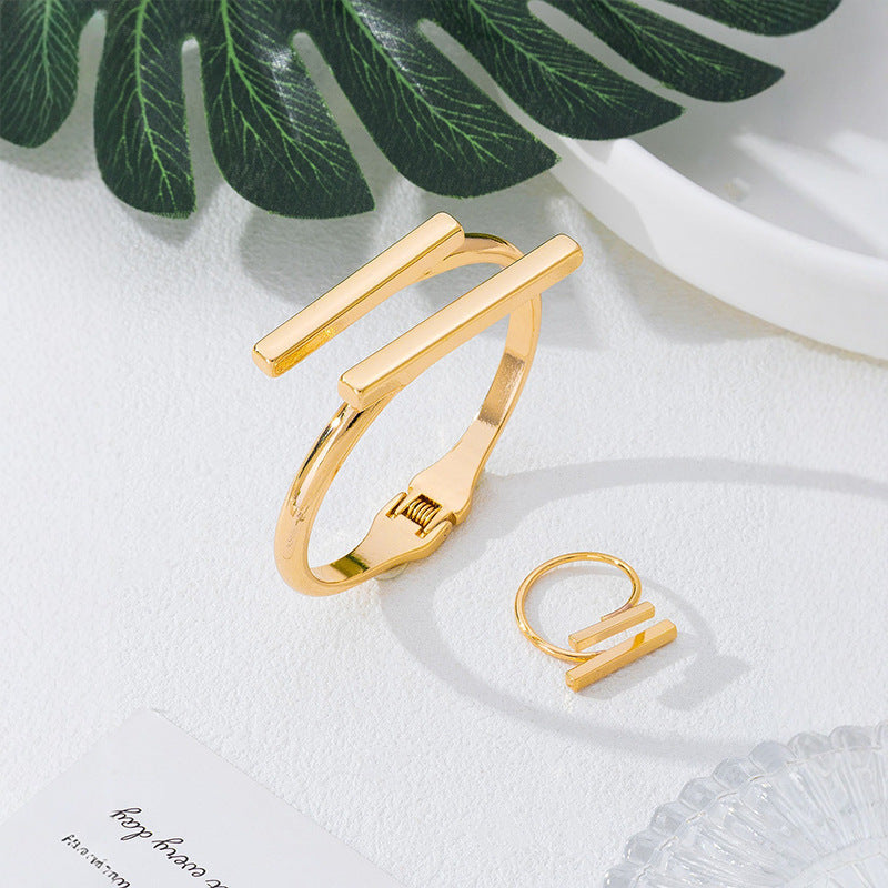 Minimalist Irregular Wave Pattern Personality Metal Glossy Bracelet