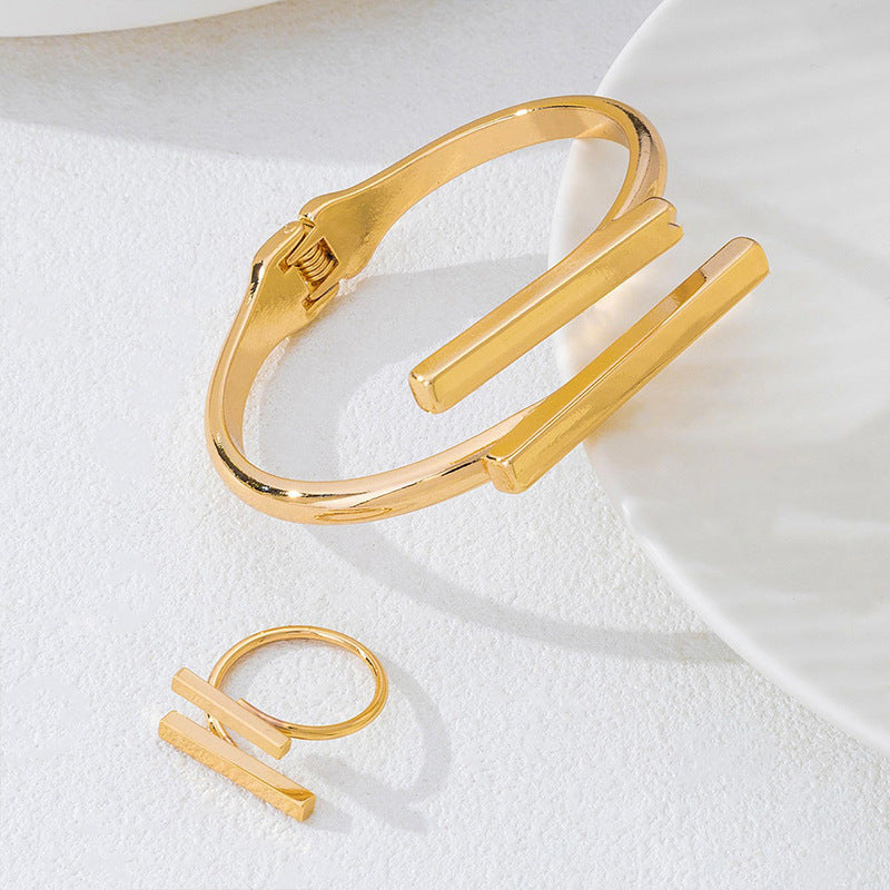Minimalist Irregular Wave Pattern Personality Metal Glossy Bracelet