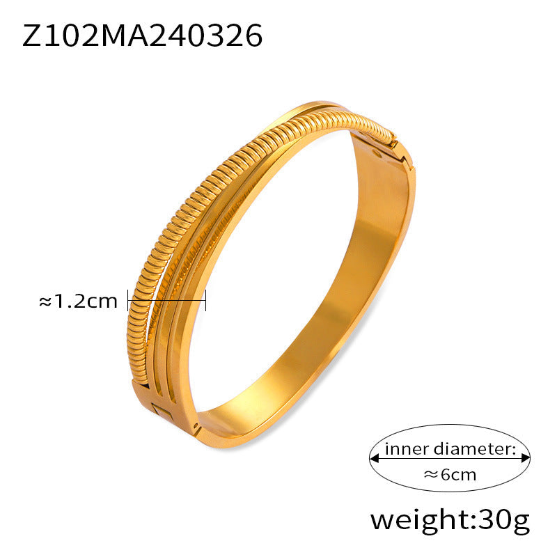 Women's Texture Design Gold Plated Light Luxury Bracelet