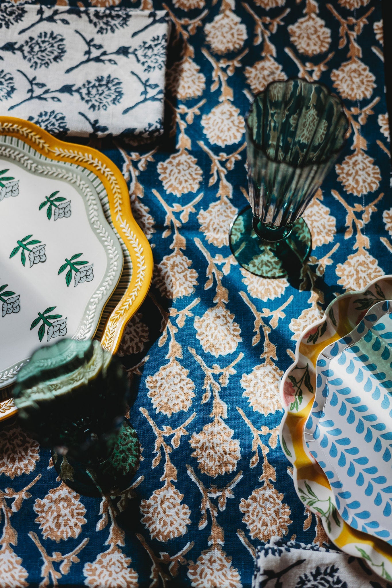 Nikhar Linen Table Runner — Ink Blue