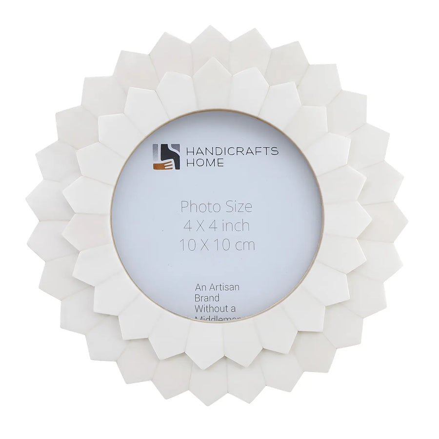 Scalloped Radiance Baby Picture Frame — 4 × 4