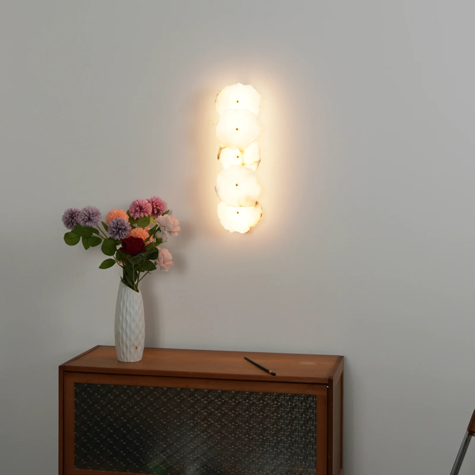 Petra Wall Lamp