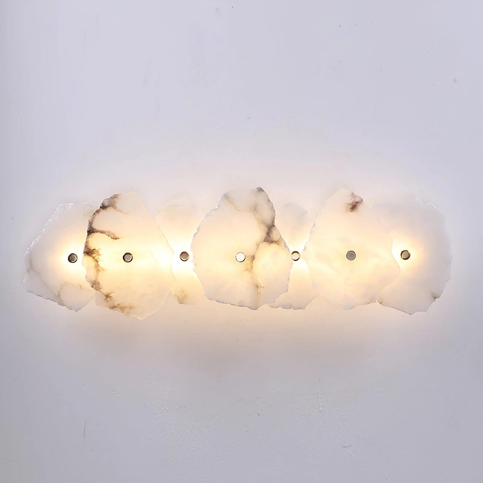 Petra Wall Lamp