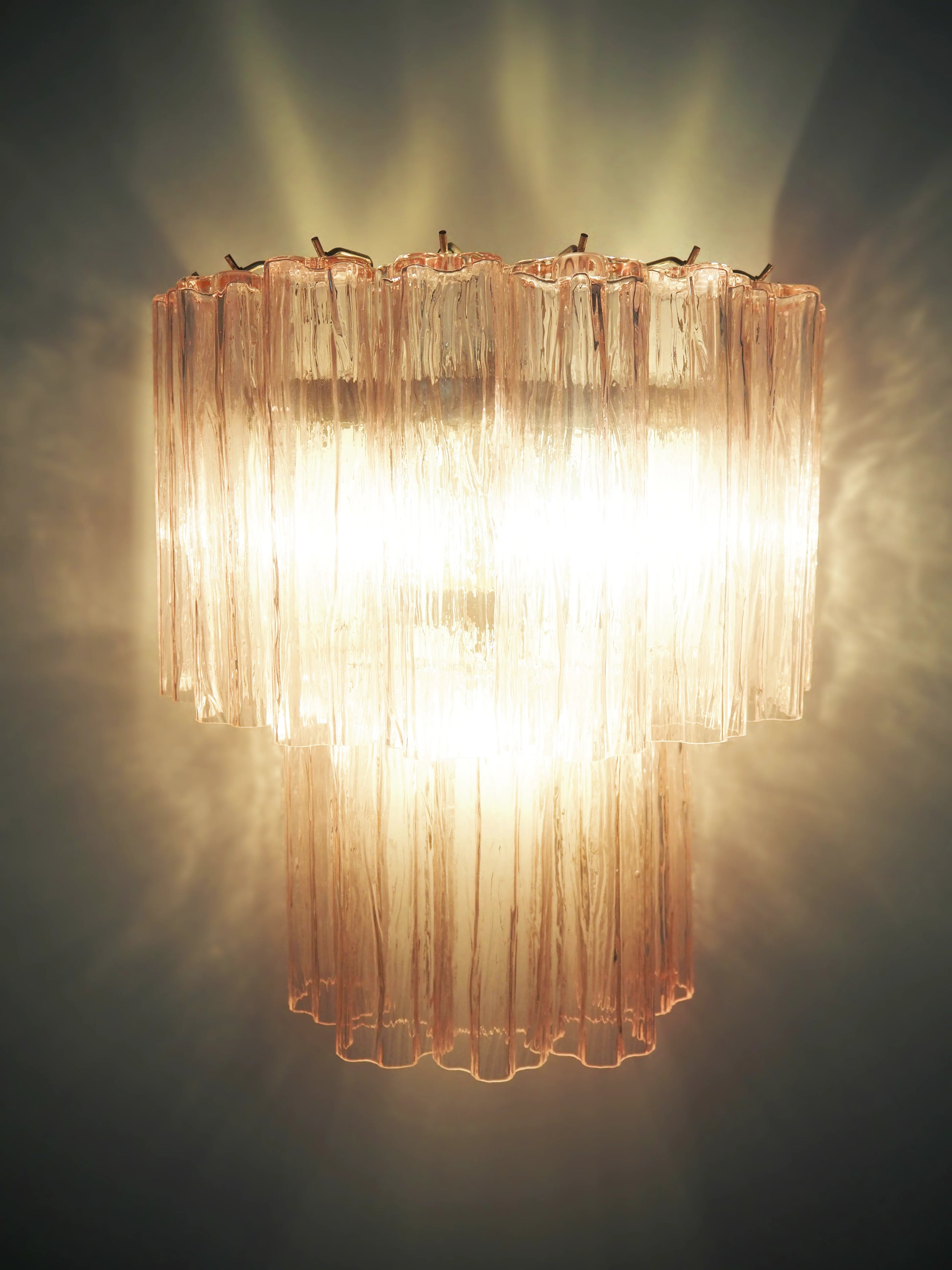 Star Shaped Murano Pink Glass Wall Lamp