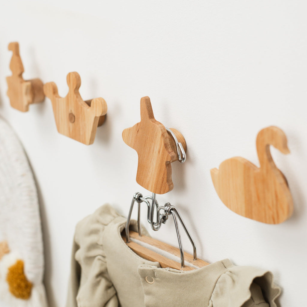Button wall hooks (B2B)