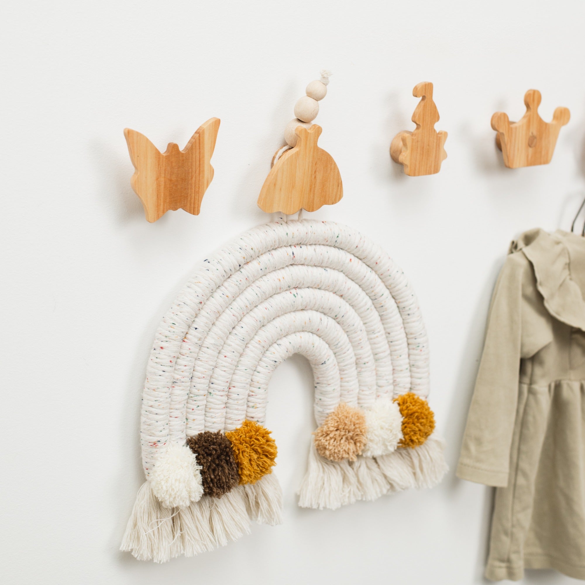 Button wall hooks (B2B)