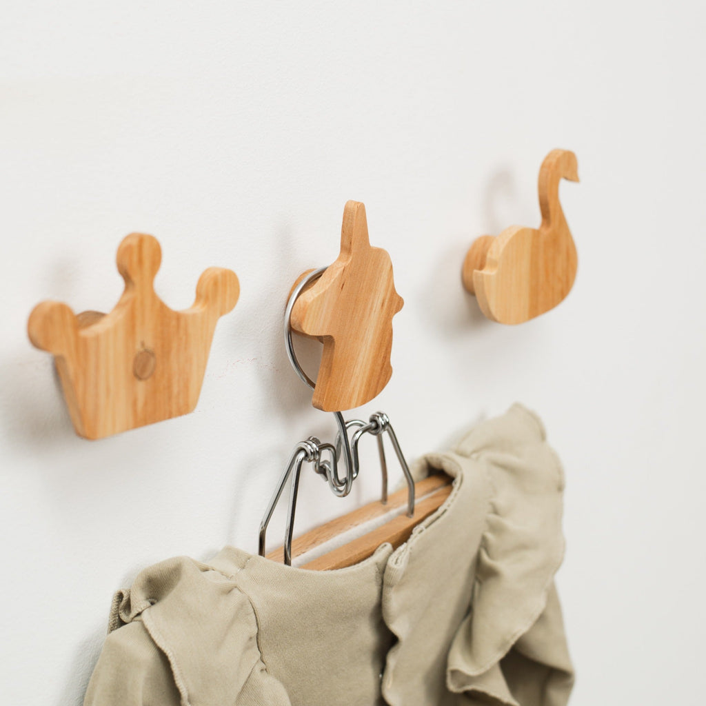 Button wall hooks (B2B)