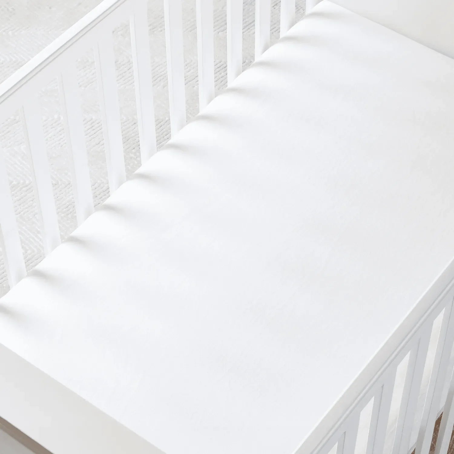 Bamboo Crib Sheet in White