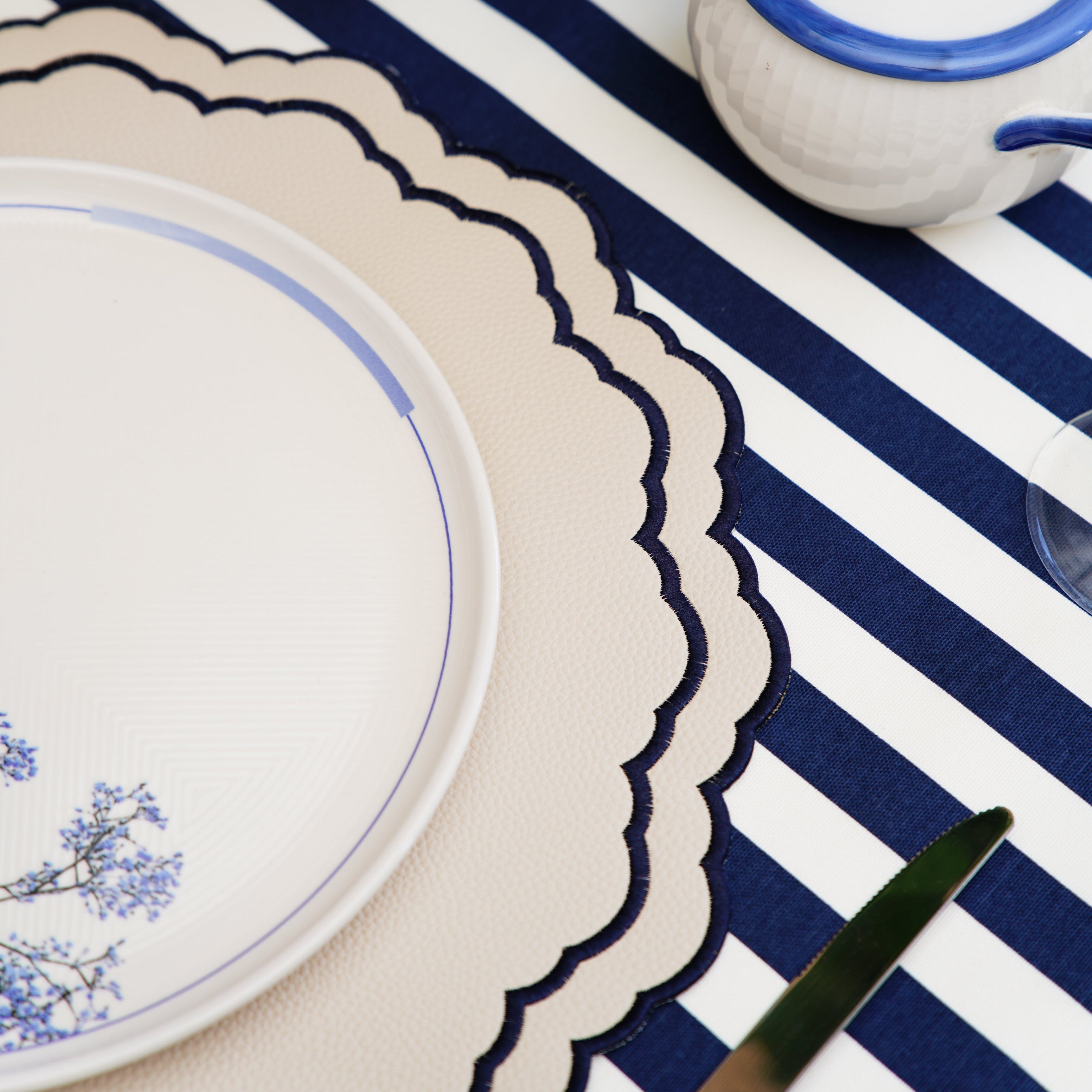 SCARLET WHITE & NAVY BLUE FAUX LEATHER PLACEMAT (Set Of 4)