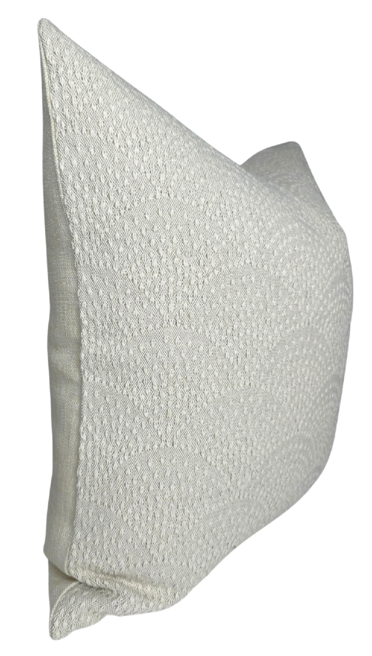 Inverse Scalloped Woven Pillow Cover in Natural