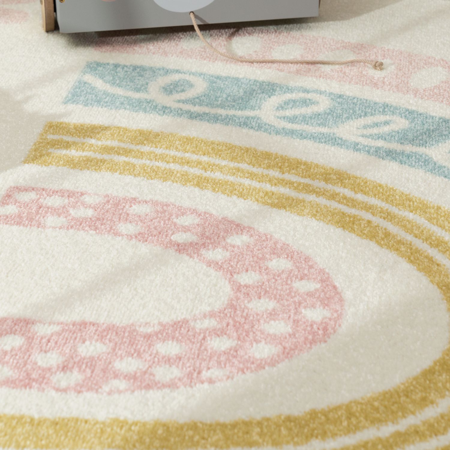 Kids Rug Nino with Rainbow and Hearts for Nursery in Cream