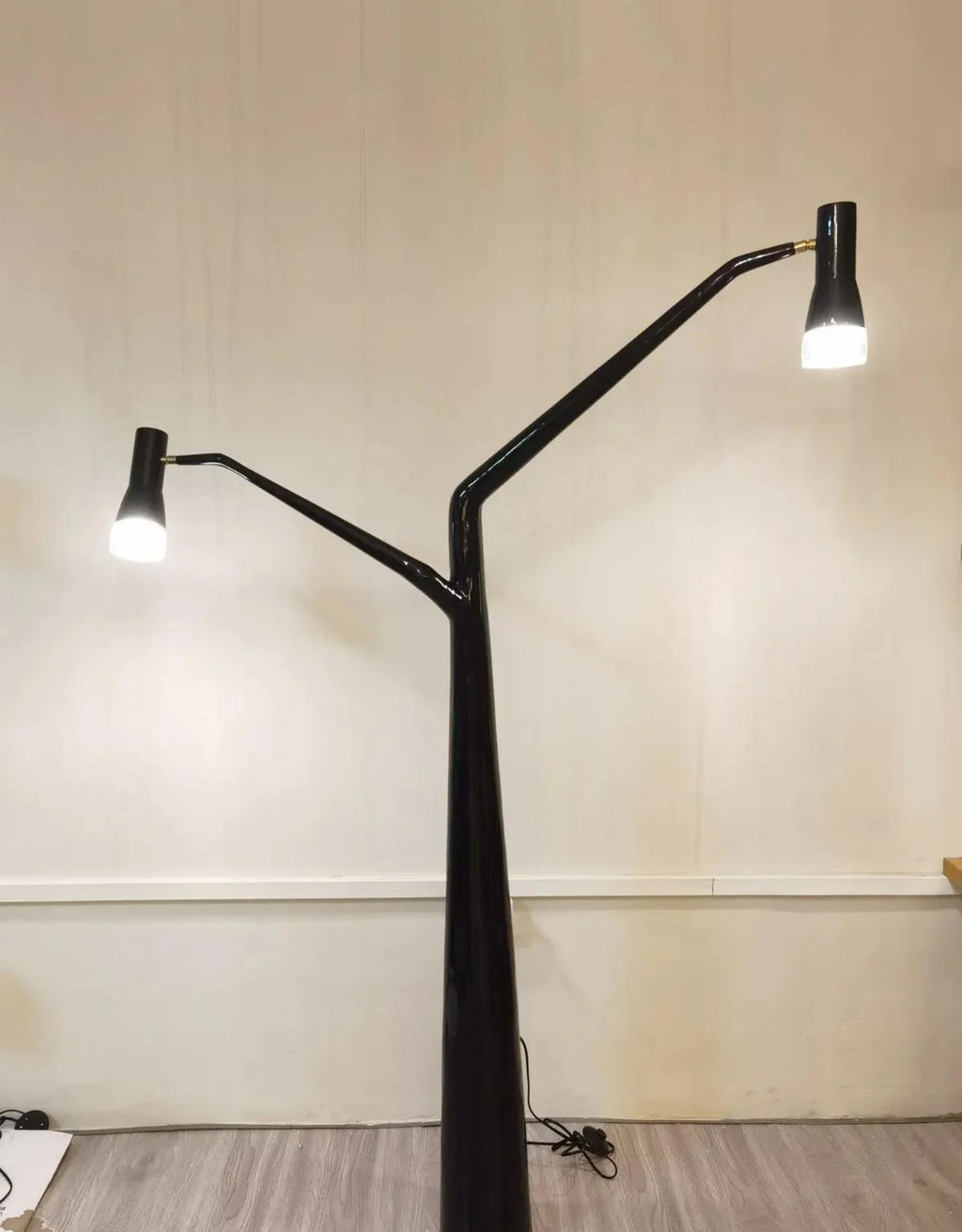 Tree Shape Sculpture Floor Lamp