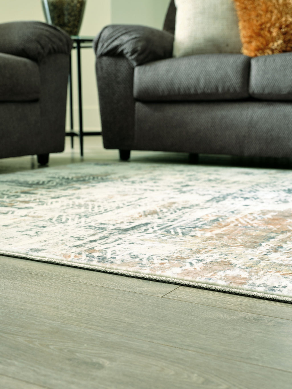 Redlings Area Rug