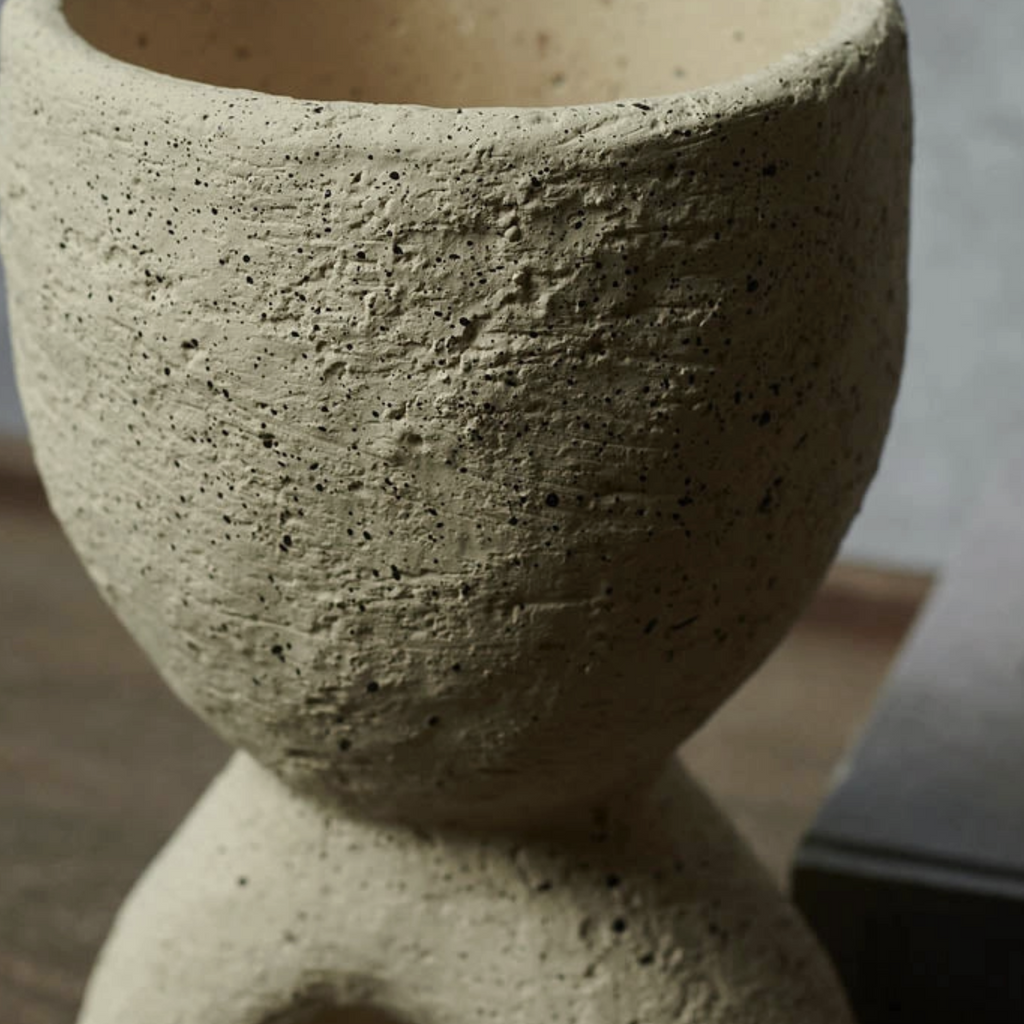 Areigh Vase